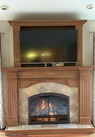 1115 Joshua Drive, Troy, MI 48098