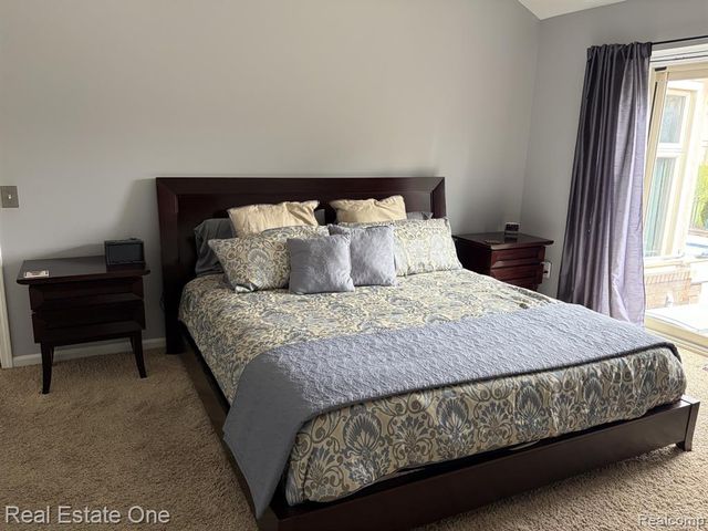 1115 Joshua Drive, Troy, MI 48098