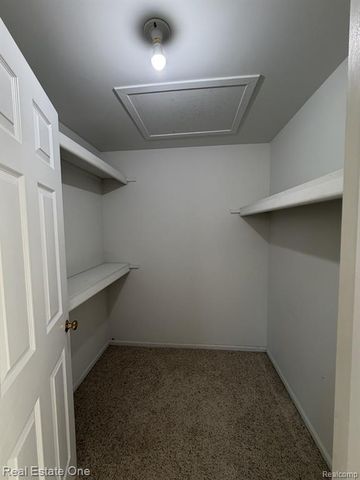 1115 Joshua Drive, Troy, MI 48098