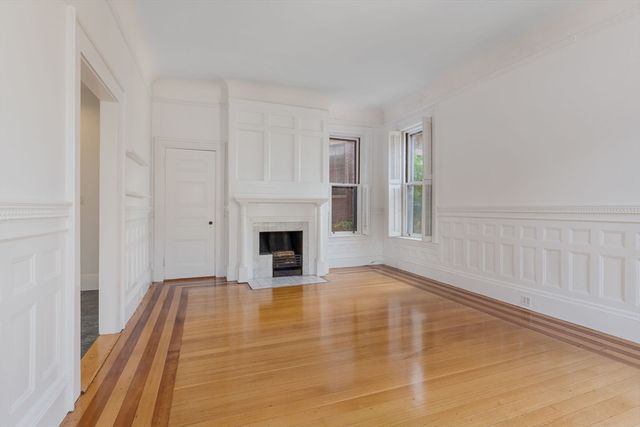 290 Commonwealth Ave 11, Boston, MA 02115