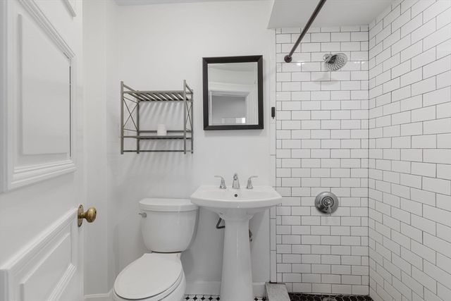 290 Commonwealth Ave 11, Boston, MA 02115