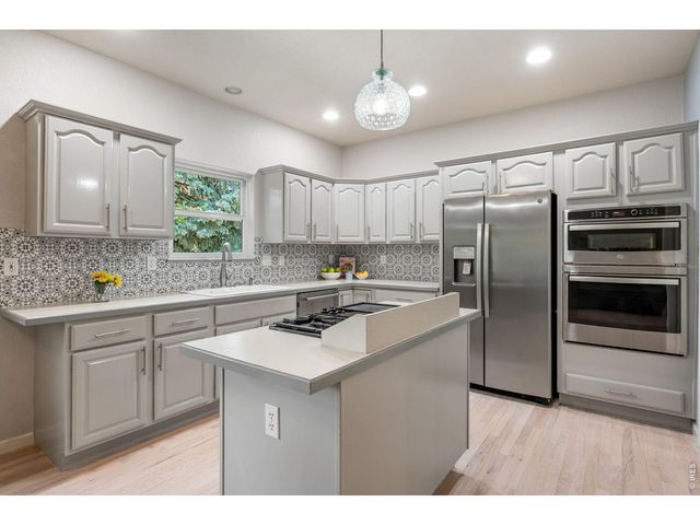 405 Orchard Dr, Louisville, CO 80027