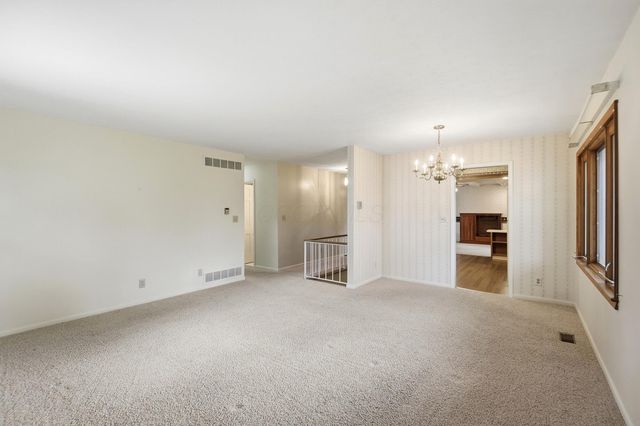 339 Pickering Drive, Pickerington, OH 43147