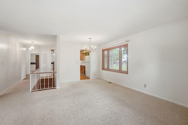 339 Pickering Drive, Pickerington, OH 43147