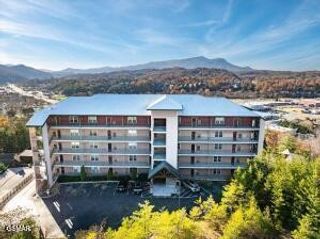 410 Big Bear Way # 2003, Pigeon Forge, TN 37863