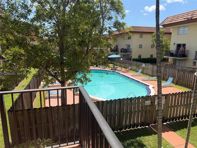 8600 SW 109th Ave 4-231, Miami, FL 33173