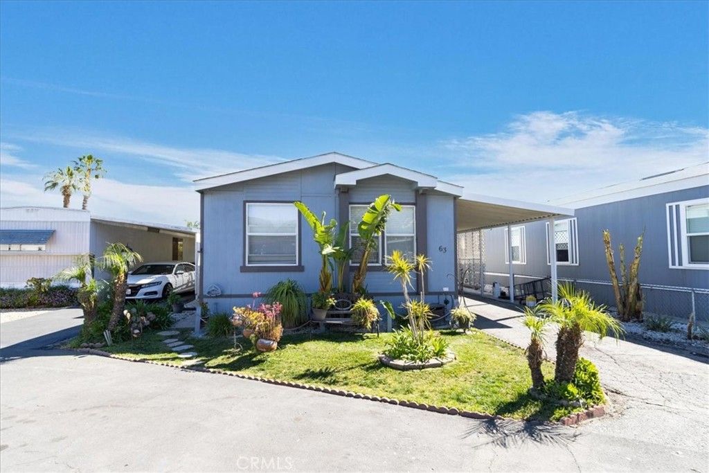 Image 2 of property listing at 32900 Riverside Drive 63, Lake Elsinore, CA 92530