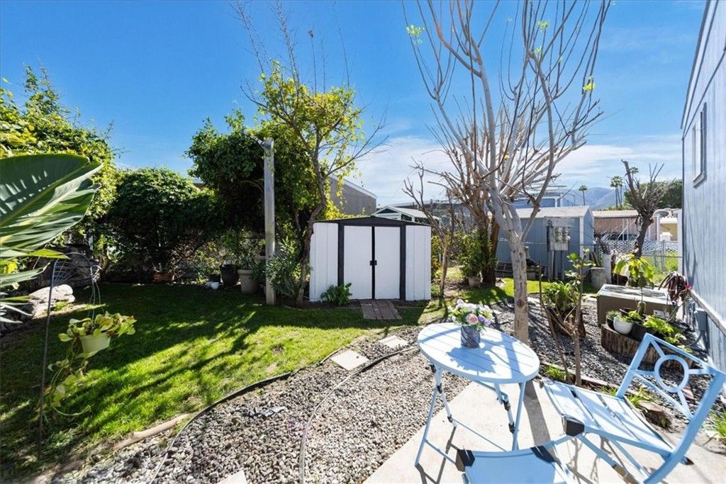 Image 27 of property listing at 32900 Riverside Drive 63, Lake Elsinore, CA 92530