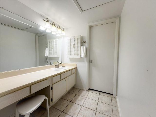 2948 Meadowgrass Lane 175, Houston, TX 77082