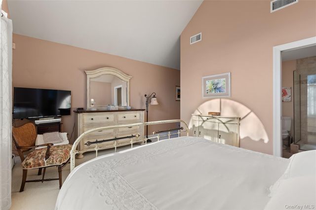 5A Bay Road, East Patchogue, NY 11772