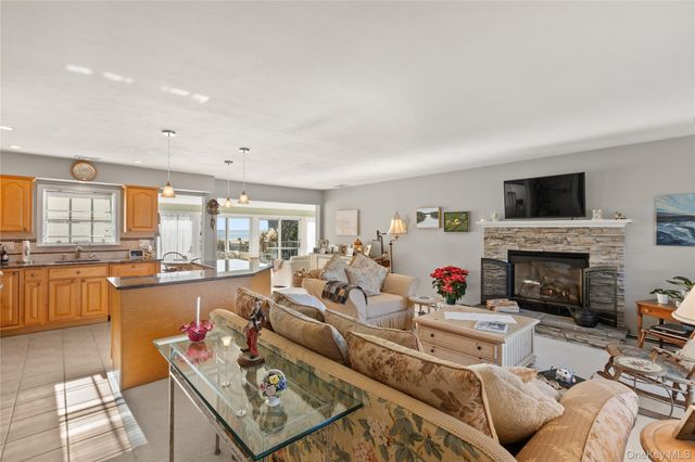 5A Bay Road, East Patchogue, NY 11772