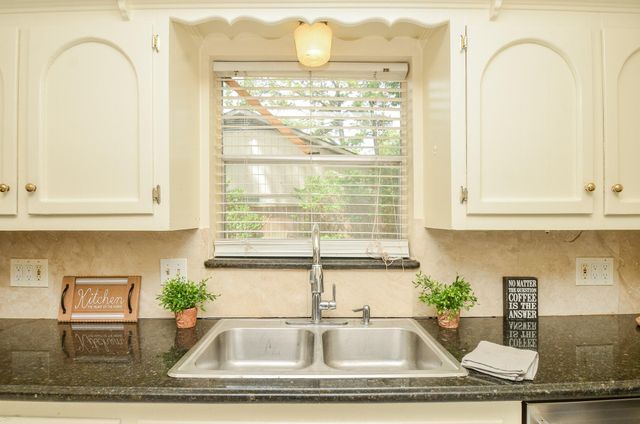 6611 Cypress Point Drive, Houston, TX 77069