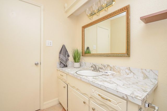 6611 Cypress Point Drive, Houston, TX 77069