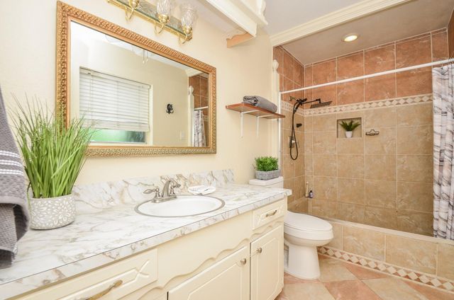 6611 Cypress Point Drive, Houston, TX 77069