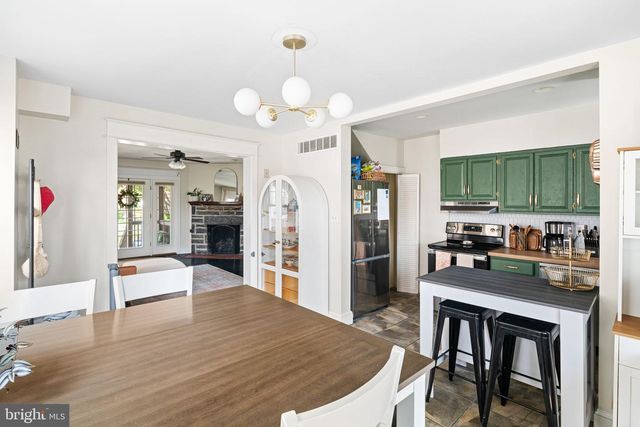 542 WALES RD, Havertown, PA 19083