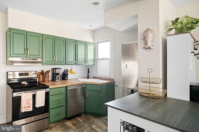 542 WALES RD, Havertown, PA 19083