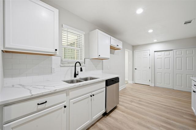 5209 Whistler Drive, Fort Worth, TX 76133