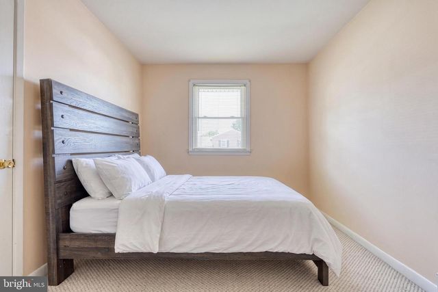 148 HENRY RD, Enola, PA 17025