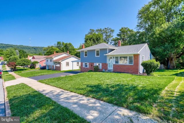 148 HENRY RD, Enola, PA 17025