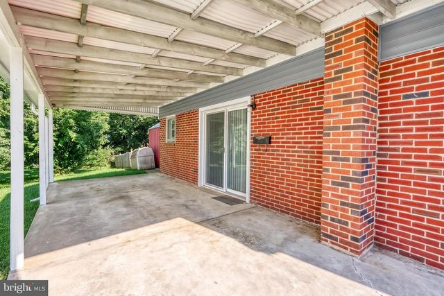 148 HENRY RD, Enola, PA 17025
