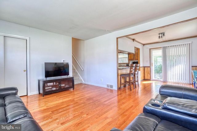 148 HENRY RD, Enola, PA 17025
