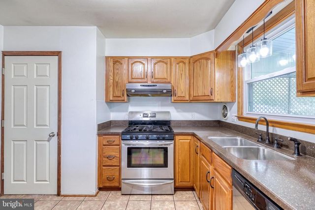 148 HENRY RD, Enola, PA 17025