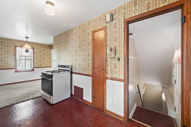 2759 S Humboldt Park COURT, Milwaukee, WI 53207