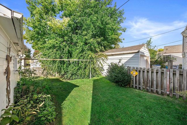 2759 S Humboldt Park COURT, Milwaukee, WI 53207