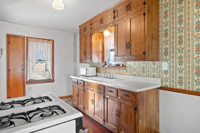 2759 S Humboldt Park COURT, Milwaukee, WI 53207