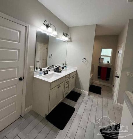 2182 Panhandle Trail, Navarre, FL 32566