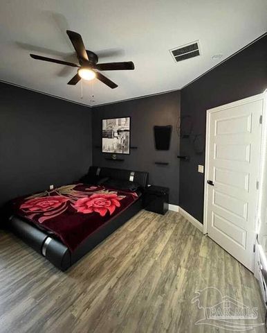 2182 Panhandle Trail, Navarre, FL 32566