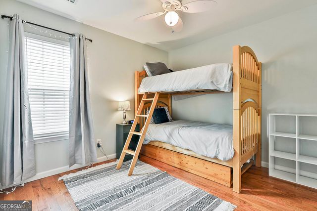 18 Hill Top Circle, Grantville, GA 30220