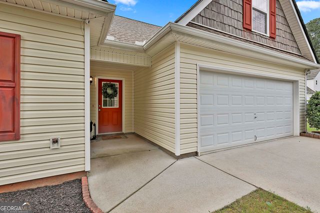 18 Hill Top Circle, Grantville, GA 30220