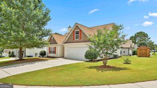 18 Hill Top Circle, Grantville, GA 30220