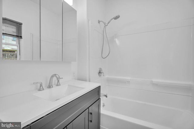 3227 CHATHAM ST, Philadelphia, PA 19134