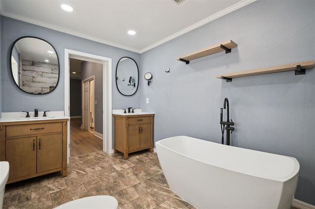 35040 SHADY OAKS LANE, Fruitland Park, FL 34731
