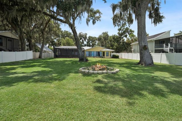 35040 SHADY OAKS LANE, Fruitland Park, FL 34731