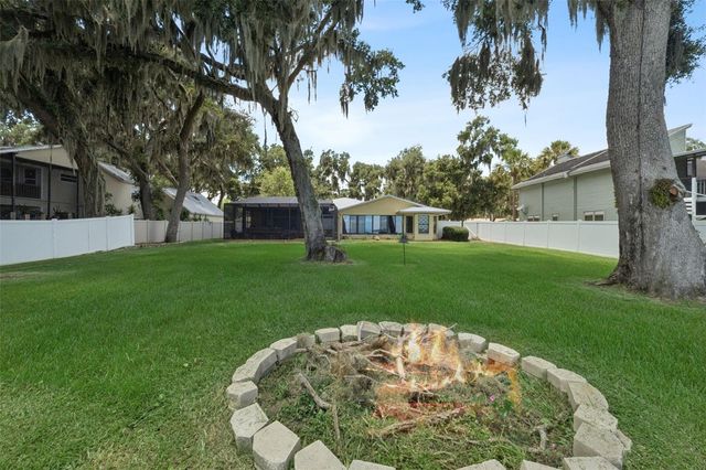 35040 SHADY OAKS LANE, Fruitland Park, FL 34731