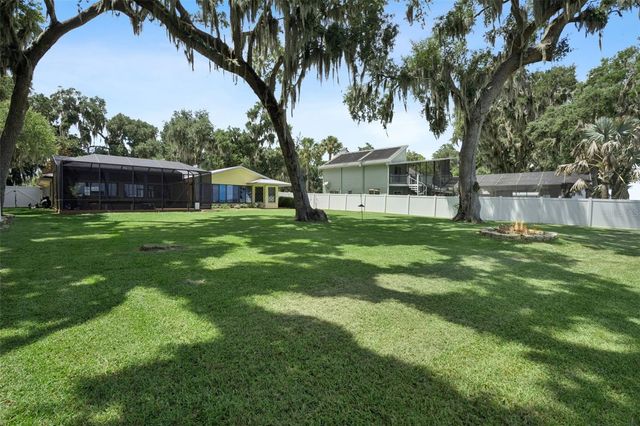 35040 SHADY OAKS LANE, Fruitland Park, FL 34731