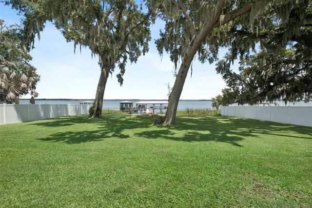 35040 SHADY OAKS LANE, Fruitland Park, FL 34731