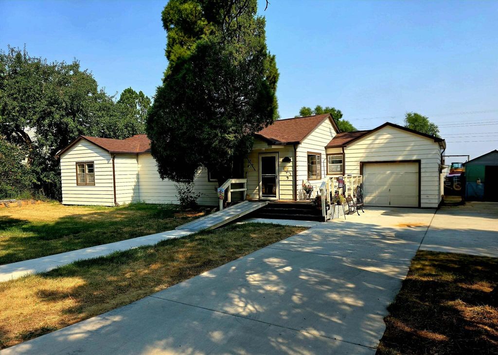 707 Huntington Street, Sheridan, WY 82801 photo 1