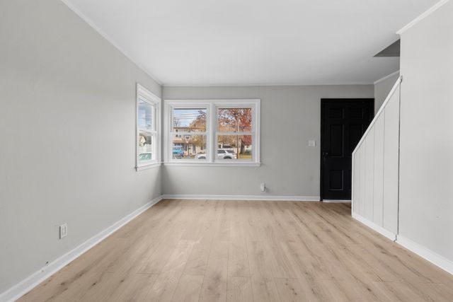 16 Greenway Place, Meriden, CT 06451