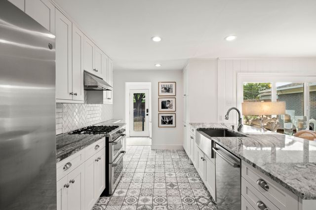 3537 Townsend Drive, Dallas, TX 75229