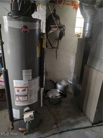 3817 Carlyle Avenue, Cleveland, OH 44109