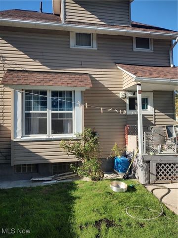 3817 Carlyle Avenue, Cleveland, OH 44109