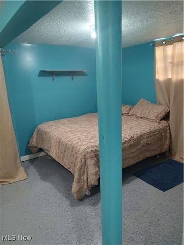 3817 Carlyle Avenue, Cleveland, OH 44109