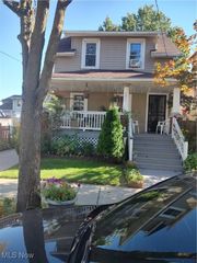 3817 Carlyle Avenue, Cleveland, OH 44109