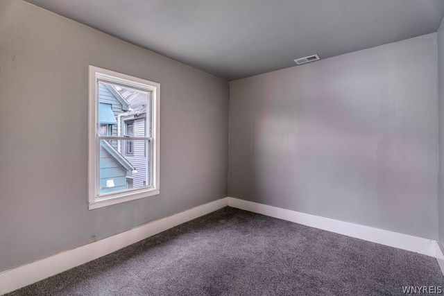 8 Keppel Street, Buffalo, NY 14210