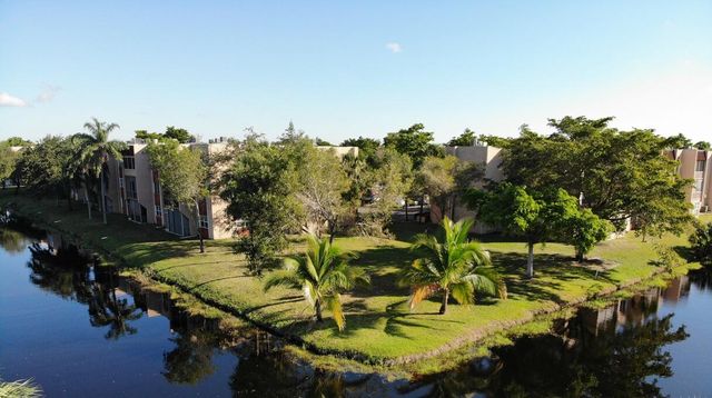 8280 SW 24th Street 7210, North Lauderdale, FL 33068