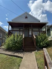 35 Phillipi Ave, Uniontown, PA 15401